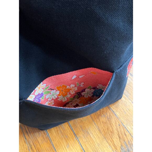 Reversible Black Canvas Tote w/Pink Floral Trim sz OS - Picture 8 of 15